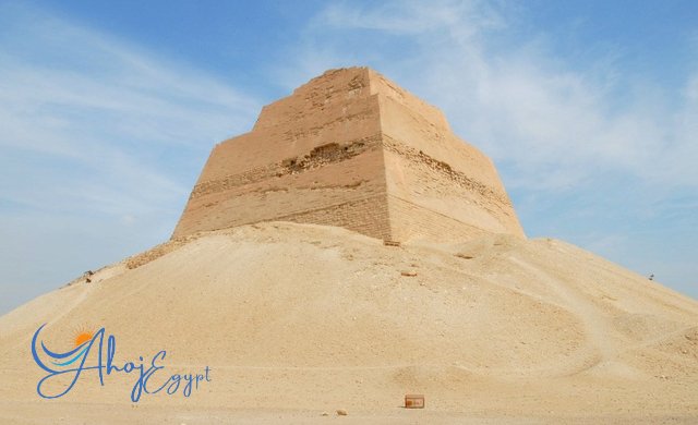 Pyramida v Meidumu