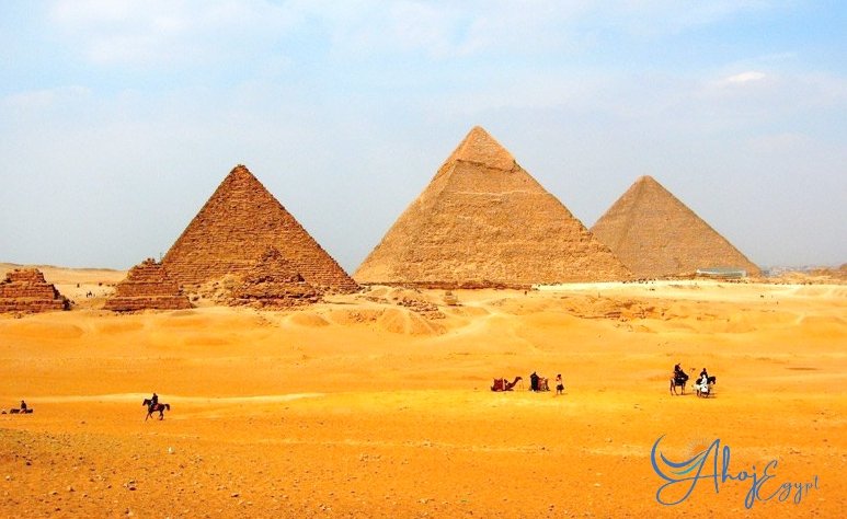 Pyramidy v Gíze 