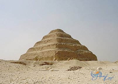 Stupňovitá pyramida v Sakkáře