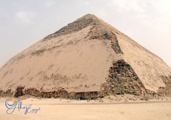 Zlomená pyramida Dahšúru 
